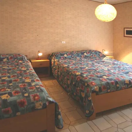 Apartments In Lignano Sabbiadoro 42768 Lägenhet